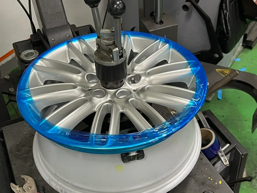 MINI MINI Cooperのホイールリペア・塗装事例 施工写真 4-2