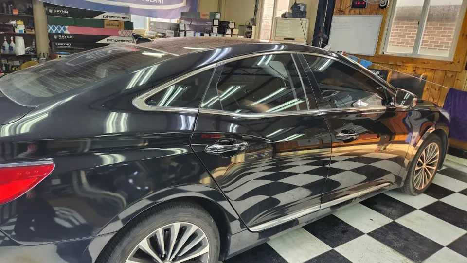 Hyundai Grandeur HGのカーフィルム施工事例|費用目安・仕上がり 施工写真 2-1