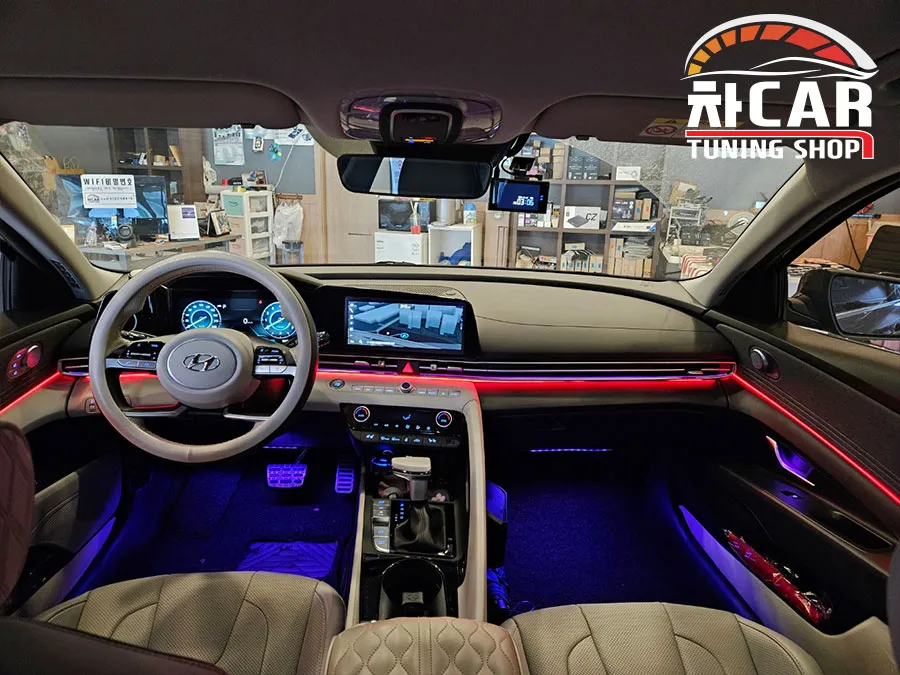 Hyundai Elantra CN7 ambient lighting - Hyundai Elantra CN7 Ambient Lighting Review — Enhanced Interior M photo 3