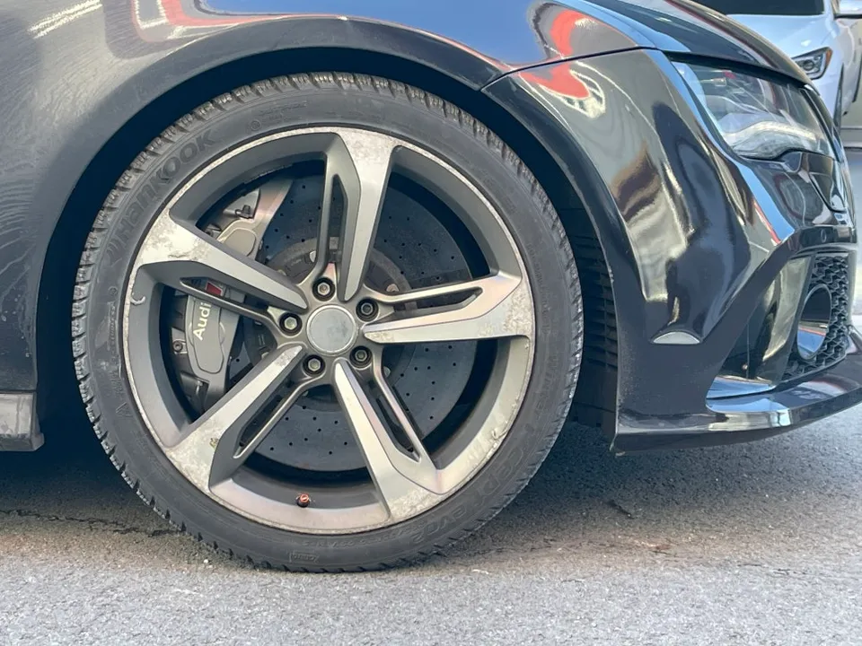 Audi RS7のホイールリペア・塗装事例 施工写真 3-2
