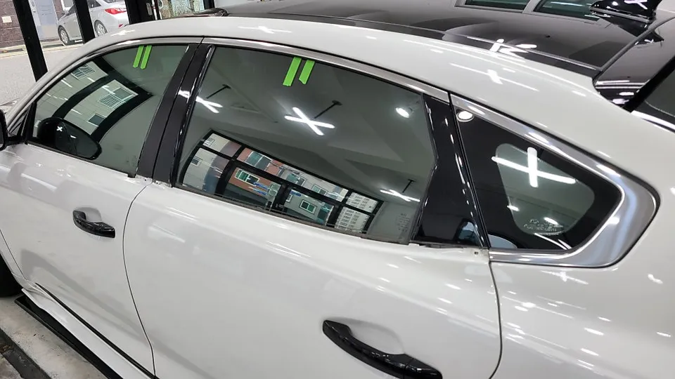 Mercedes-Benz S-Classのカーラッピング事例 施工写真 6
