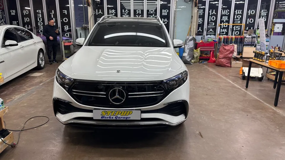 Mercedes-Benz EQB seat ventilation installation result