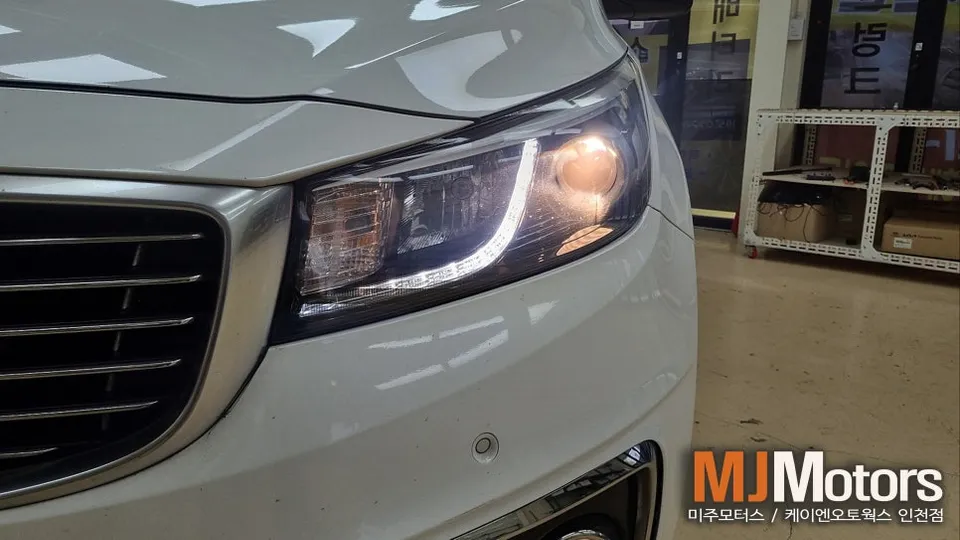 Kia Carnival YP lighting upgrade - Kia Carnival Lighting Upgrade Review: Pass Inspection photo 3