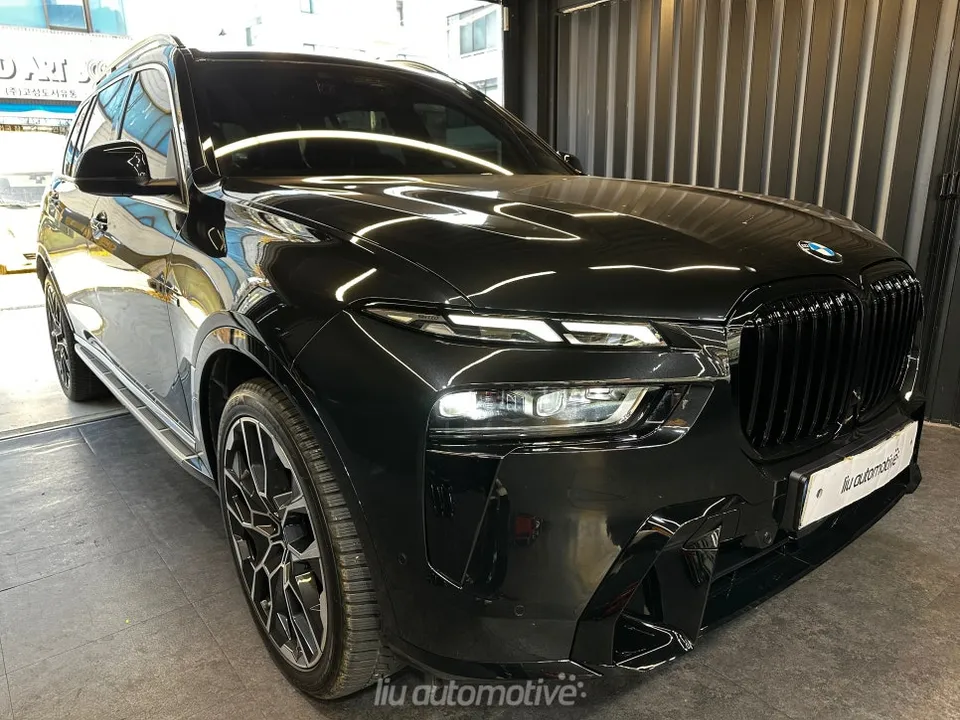BMW X7 M60 Side Skirt Auto Service Review — Sleek Upgrade photo 2