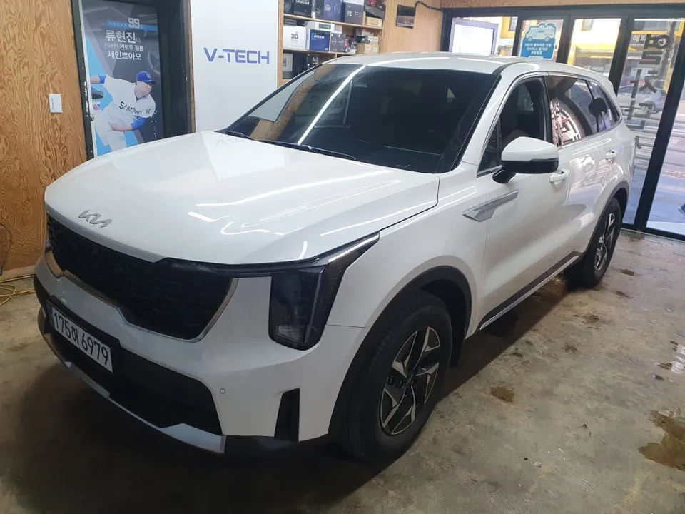 Kia Sorento MQ4 body kit installation result
