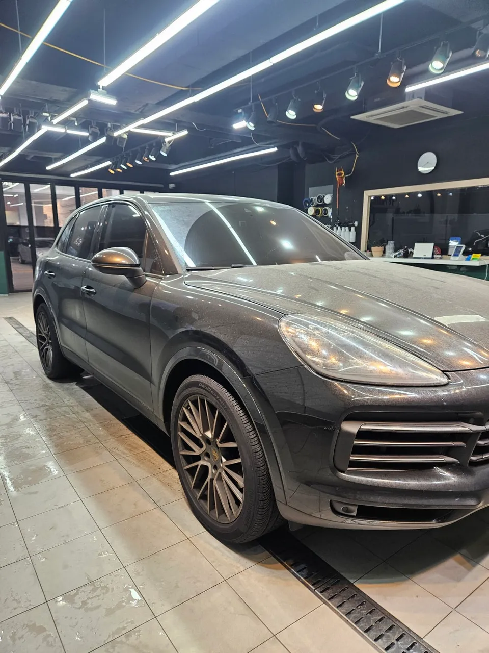 Porsche Cayenne interior customization - Porsche Cayenne Interior Customization Review — Cost & Results photo 3