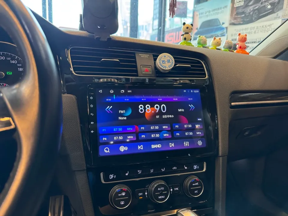 Volkswagen Golf 7th Gen android head unit - Volkswagen Golf 7th Gen CarPlay Retrofit Review — Cost photo 5