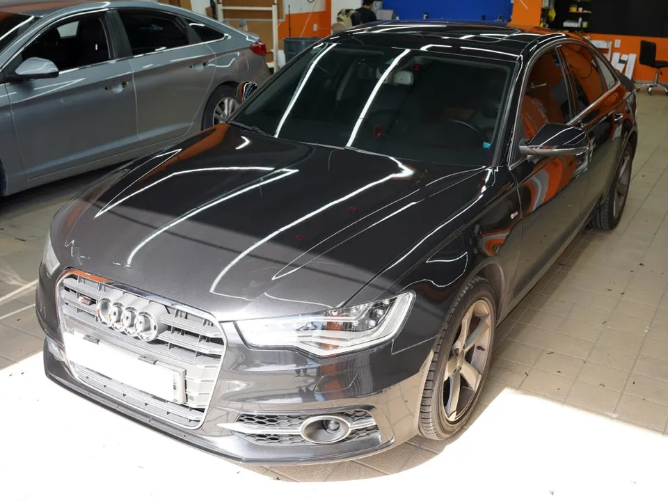Audi A6のカーフィルム施工事例｜費用目安と仕上がり 施工写真 3-1