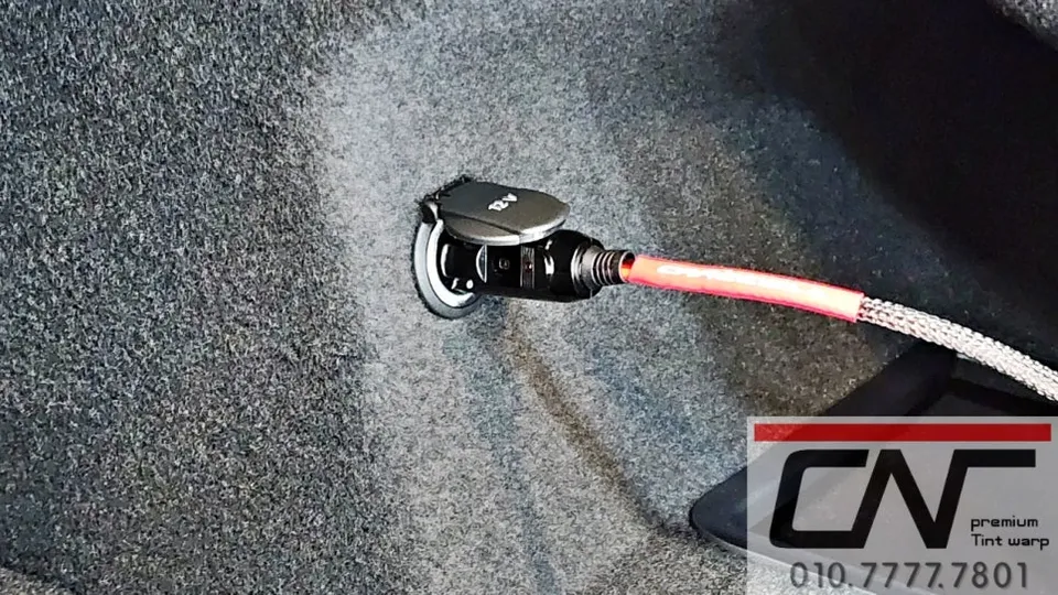Porsche Taycan dash cam - Porsche Taycan Dash Cam & Battery Installation Review photo 3