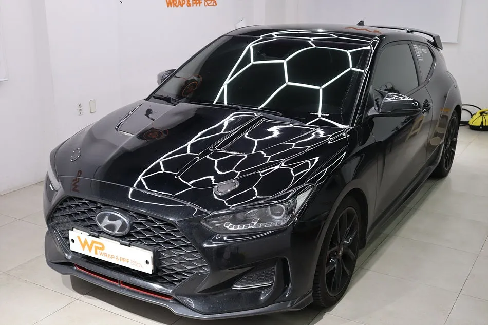 Hyundai Veloster JSのカーラッピング事例｜エメラルドグリーンクロム 施工写真 3-1