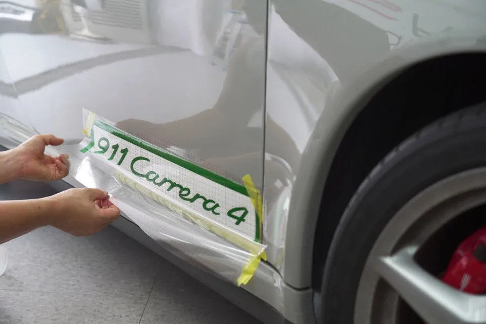 ポルシェ911カレラ デカール施工事例｜費用目安・仕上がり 施工写真 2-2