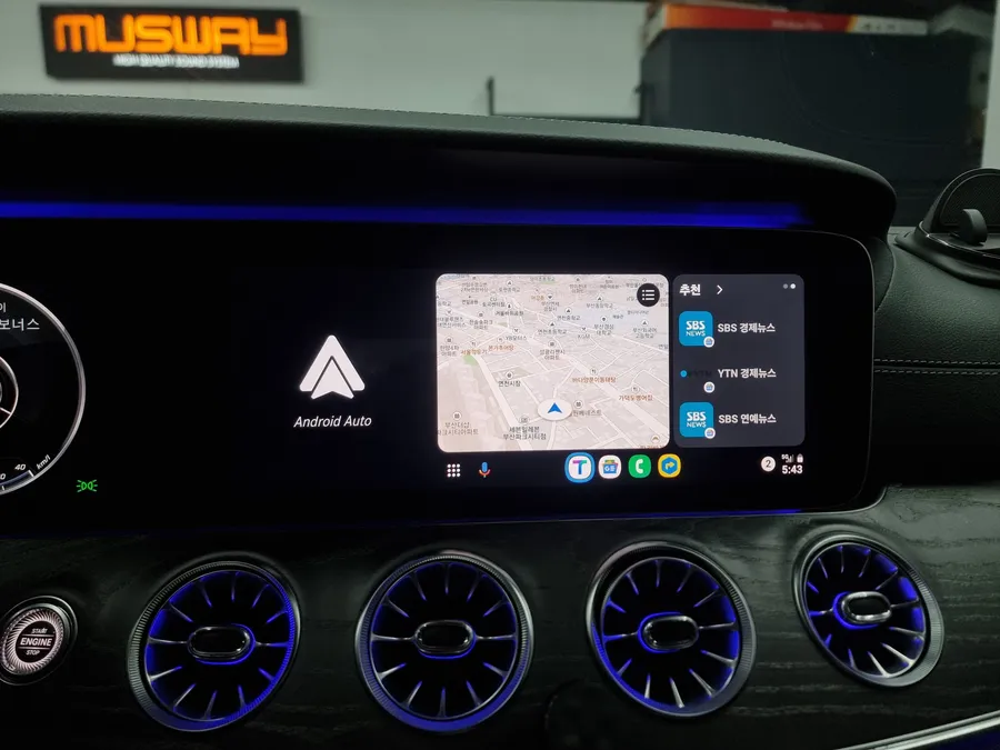 Mercedes-Benz CLS 450のAndroid Auto・CarPlay取付事例 写真