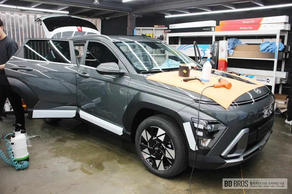 Hyundai Konaのカーフィルム施工事例|費用目安と仕上がり 施工写真 3-2