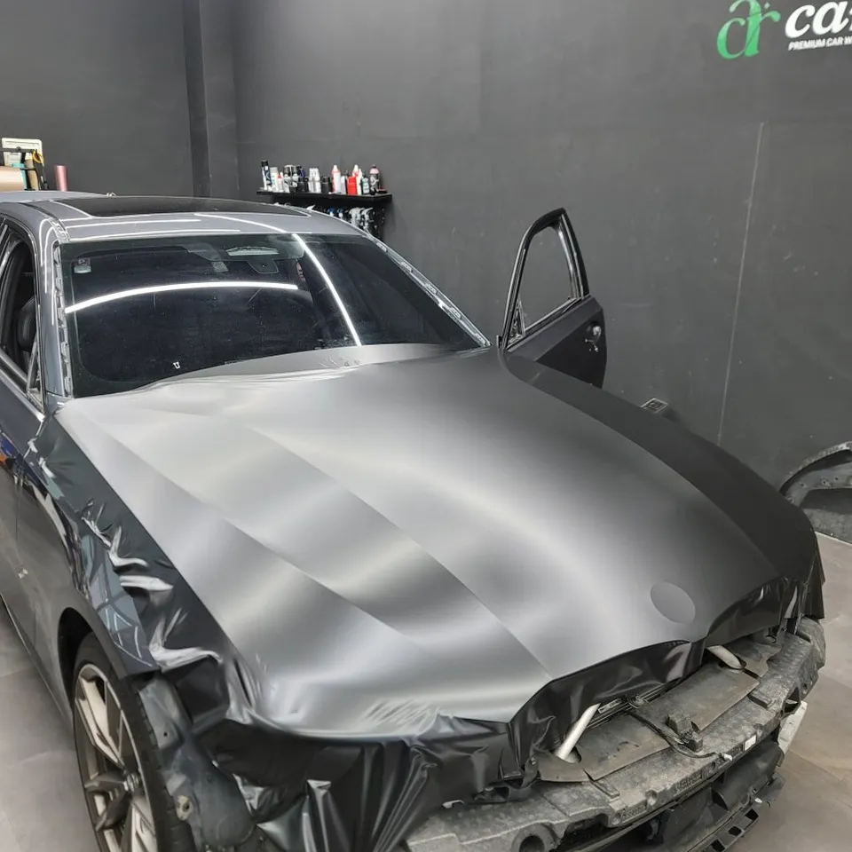 BMW 3 Seriesのカーラッピング事例 施工写真 5