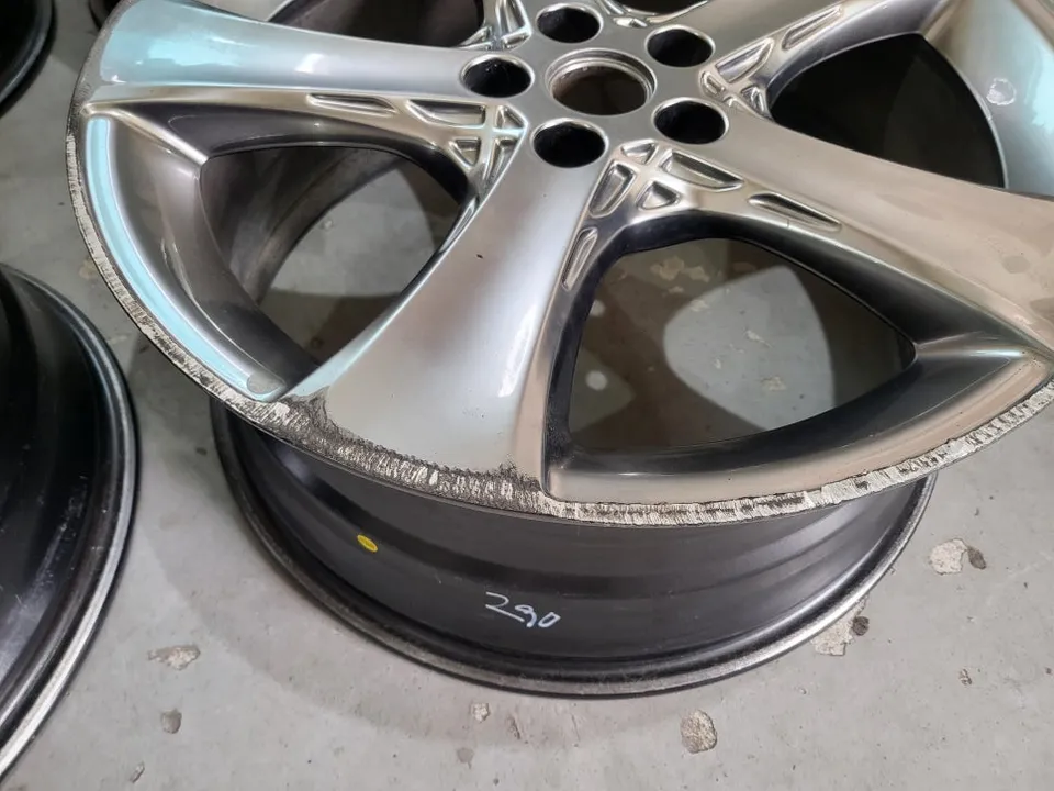 Genesis G80 wheel repair - Genesis G80 Wheel Repair & Painting Review — Cost & Results photo 4