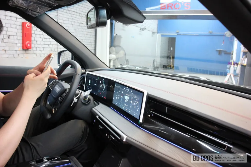 KG Mobility Actyonのカーフィルム施工事例｜費用目安・仕上がり 施工写真 1-2