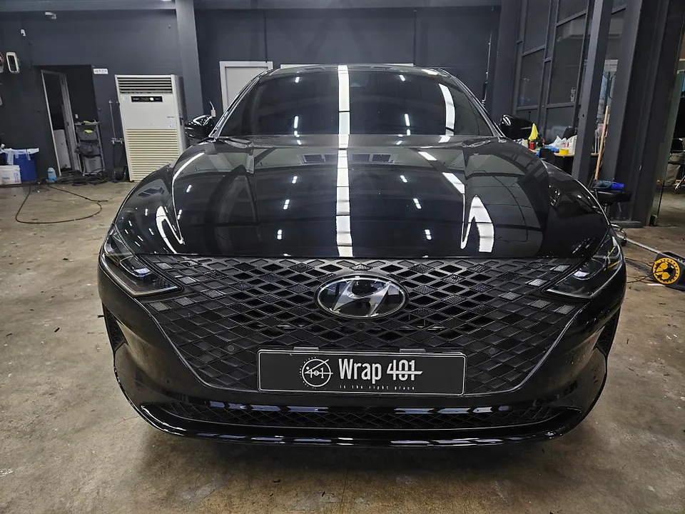 Hyundai Grandeur IGのカーラッピング事例|費用目安・仕上がり 施工写真 2-2