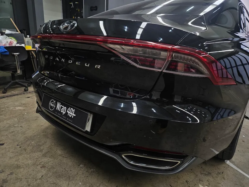 Hyundai Grandeur IGのカーラッピング事例|費用目安・仕上がり 施工写真 3-2