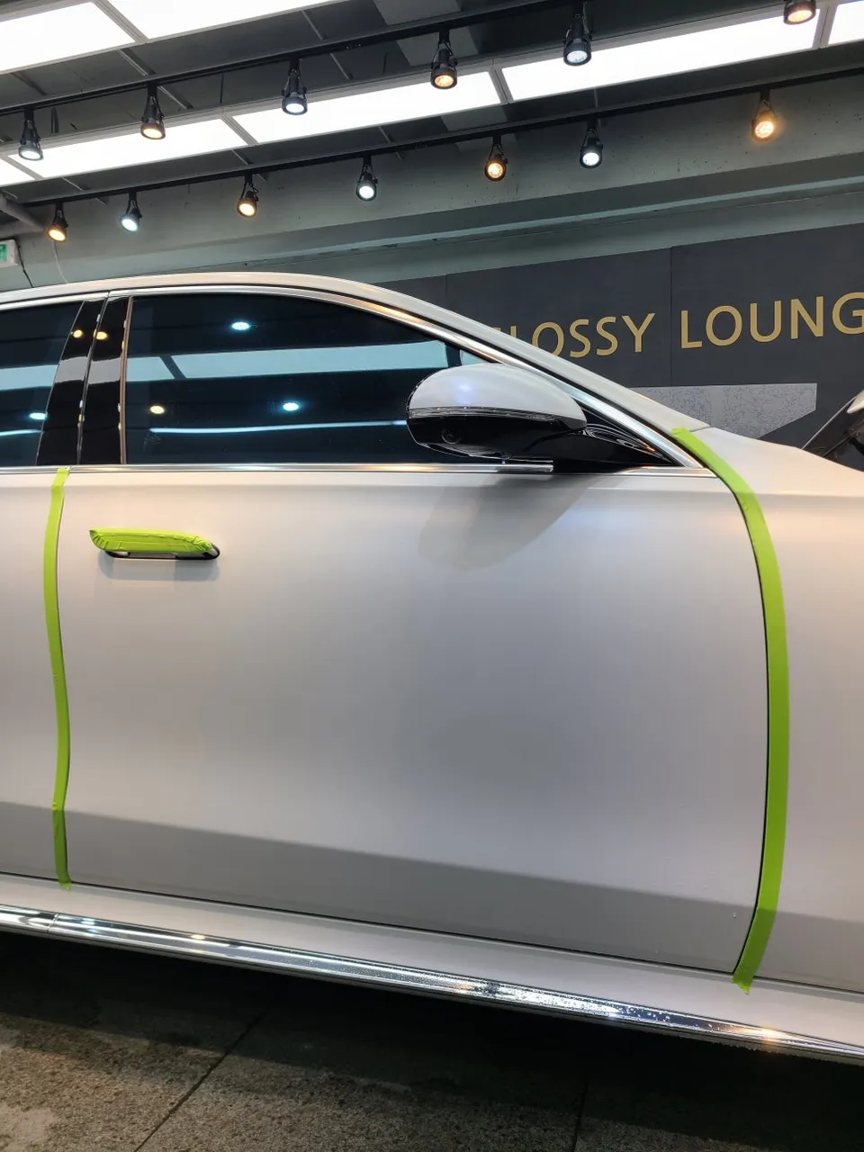 メルセデス・ベンツ Sクラス W223 PPF施工事例|無光カラー保護 施工写真 1-2