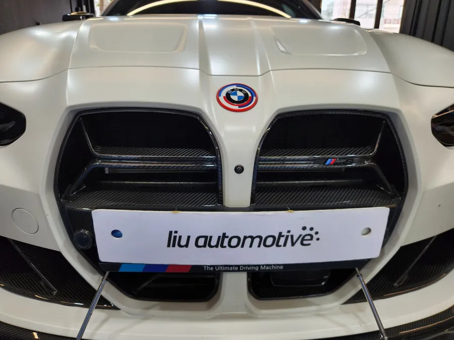 BMW M3のカーラッピング事例｜M3CSタイプのエッジラッピング 施工写真 4-1