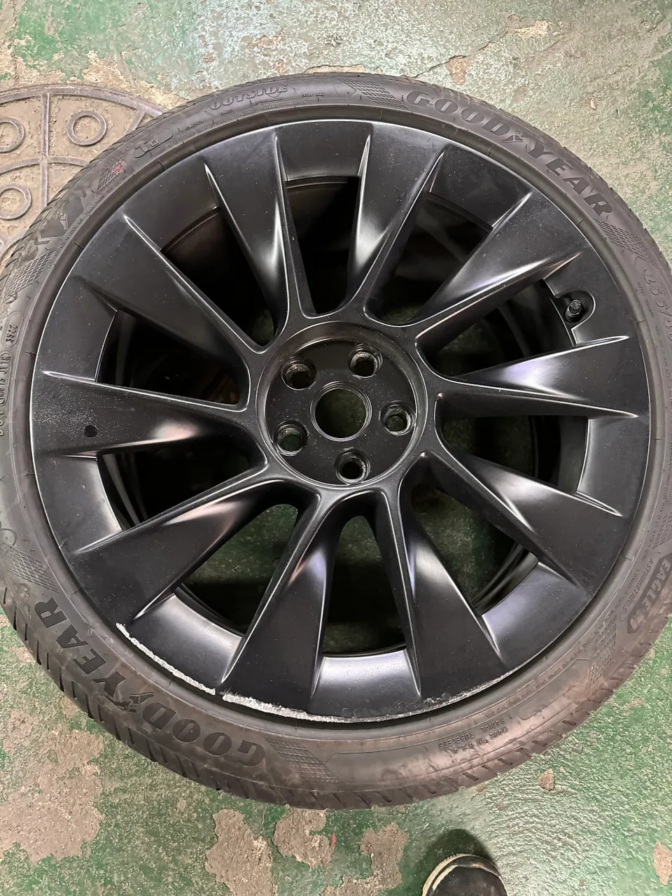 Tesla Model Y wheel repair - Tesla Model Y Wheel Repair Review: Cost & Results photo 3