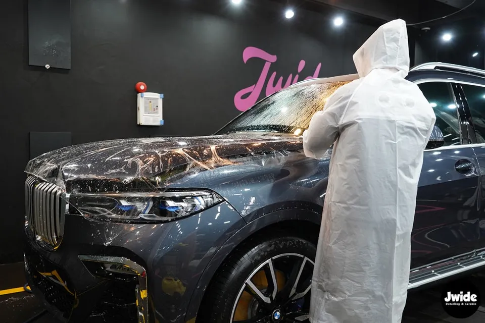 BMW X7のPPF施工事例|費用目安と仕上がり 施工写真 1-2