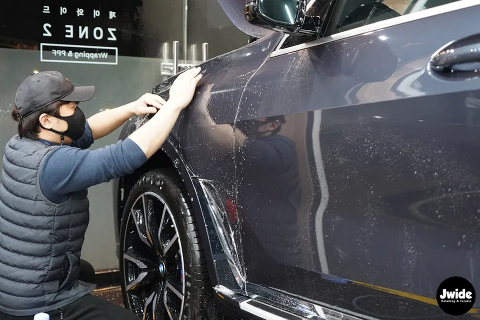 BMW X7のPPF施工事例|費用目安と仕上がり 施工写真 3-2