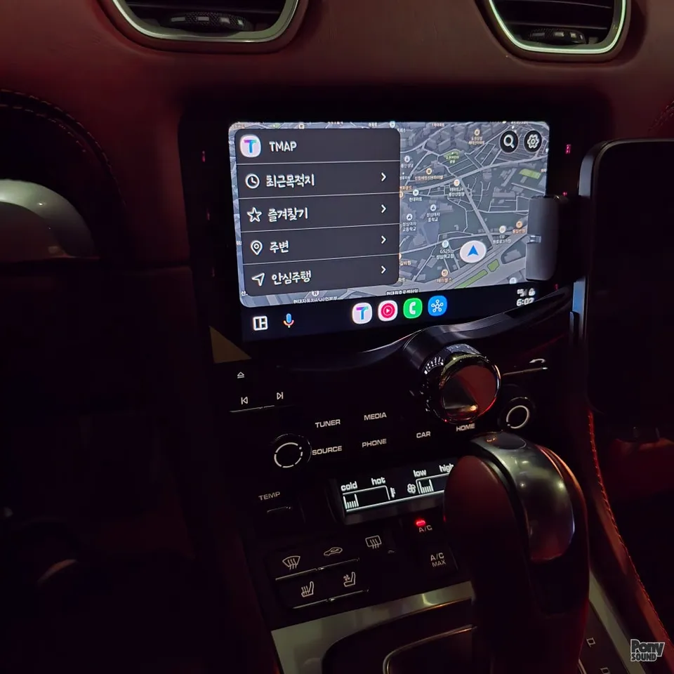 Porsche 718 BoxsterのAndroid Auto・CarPlay取付事例 施工写真 2-2