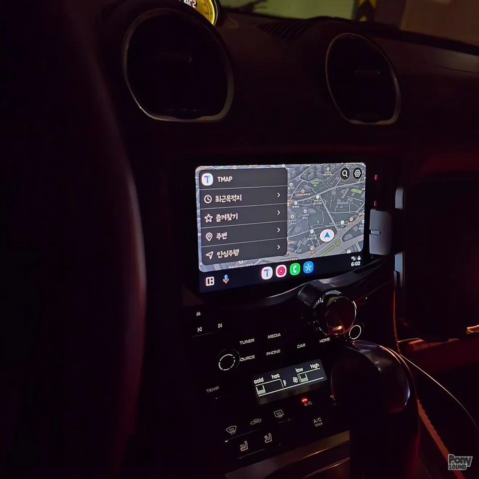 Porsche 718 BoxsterのAndroid Auto・CarPlay取付事例 施工写真 1-3