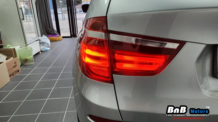 BMW X3 lighting upgrade - BMW X3 Tail Light LED Repair Review - Perfect Fix photo 4