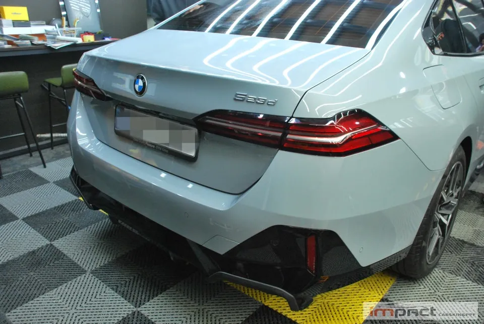 BMW 5 SeriesのPPF施工事例|費用目安・仕上がり 施工写真 2-3