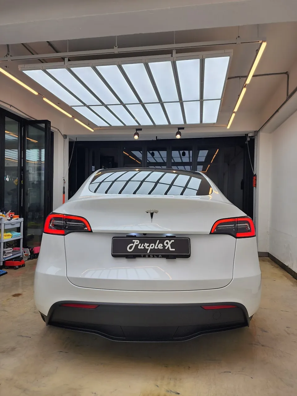 Tesla Model YのPPF施工事例|費用目安・仕上がり 施工写真 3-1
