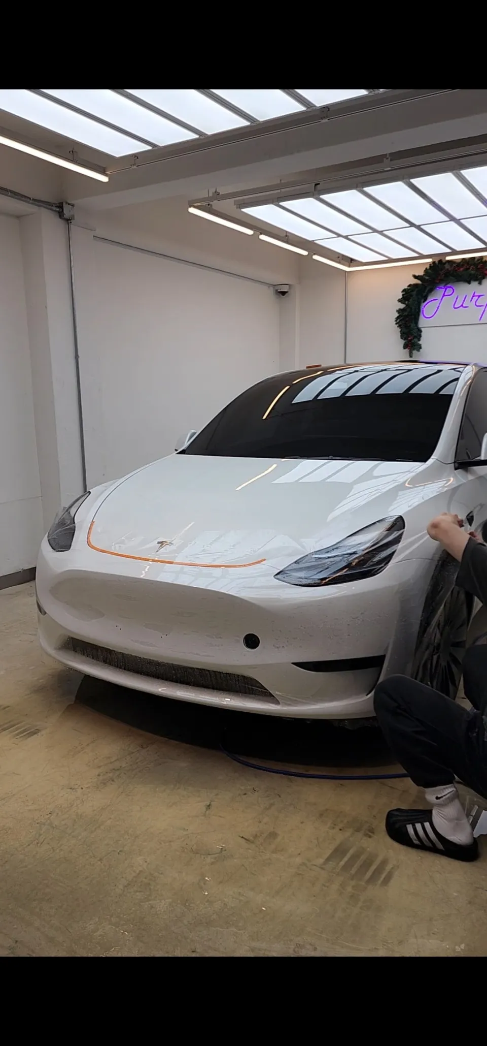 Tesla Model YのPPF施工事例|費用目安・仕上がり 施工写真 2-3