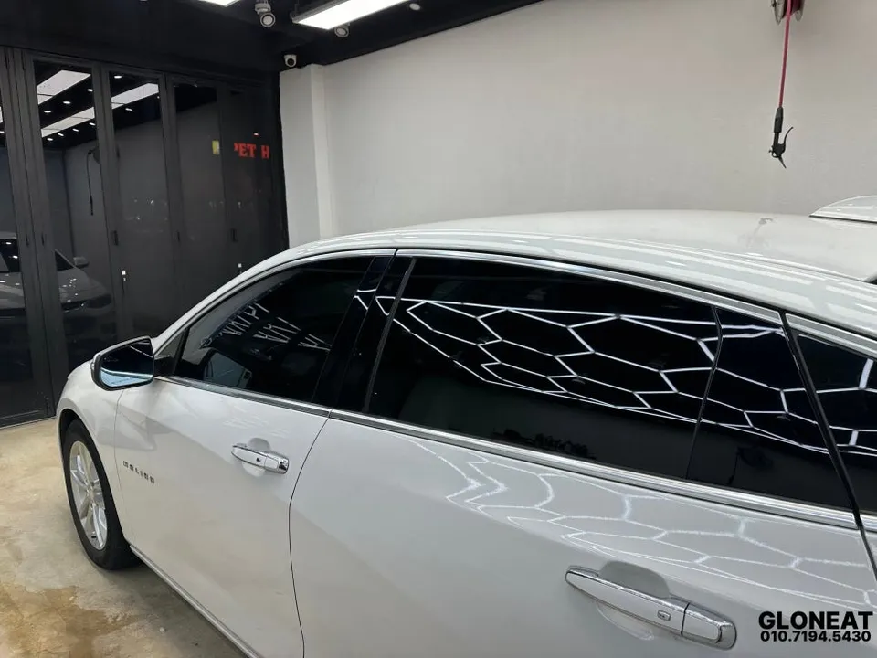 Chevrolet Malibuのカーフィルム施工事例|費用目安・仕上がり 施工写真 2-2