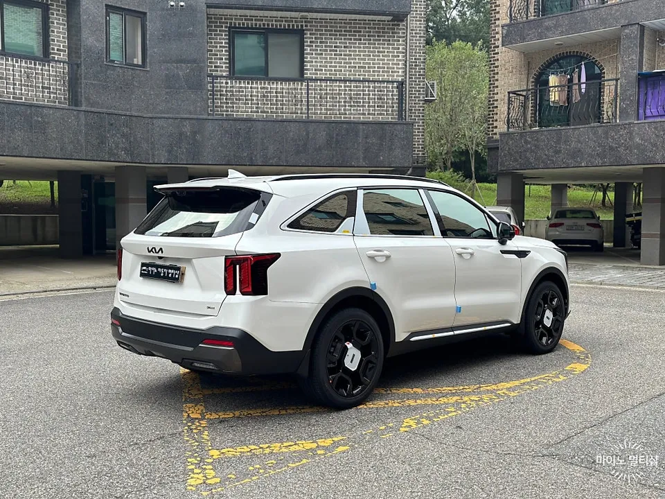 Kia Sorento MQ4のカーフィルム施工事例|費用目安と仕上がり 施工写真 3-3