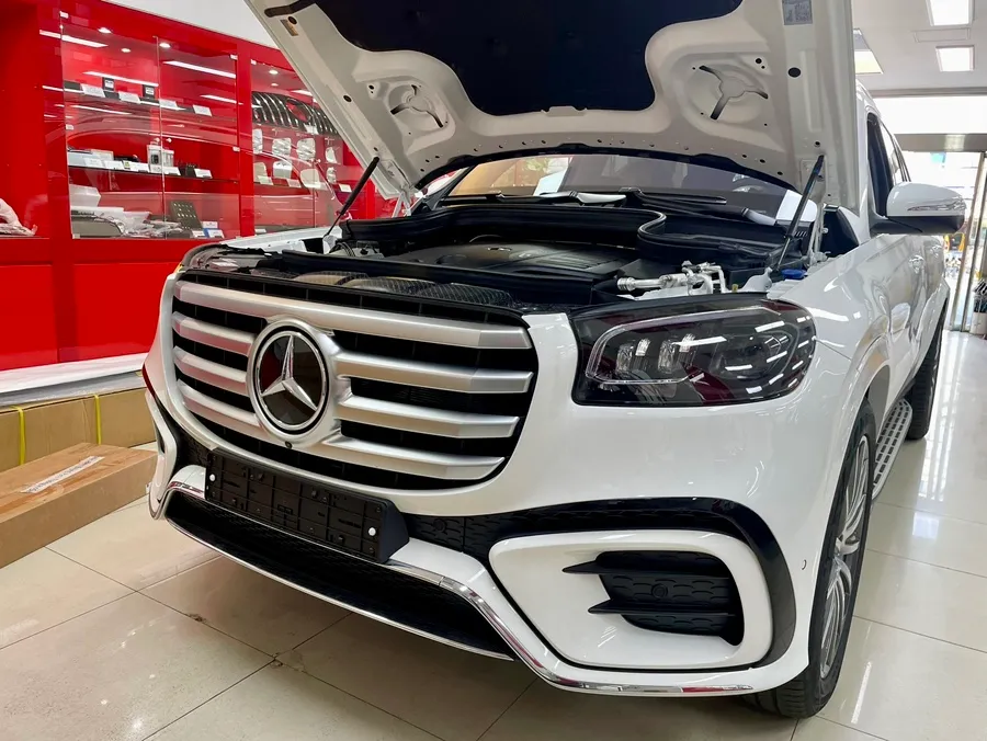 Mercedes-Benz GLS body kit - Mercedes-Benz GLS Body Kit Review: Enhanced Presence photo 3