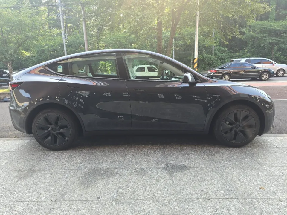 Tesla Model YのPPF施工事例|費用目安・仕上がり 施工写真 2-1
