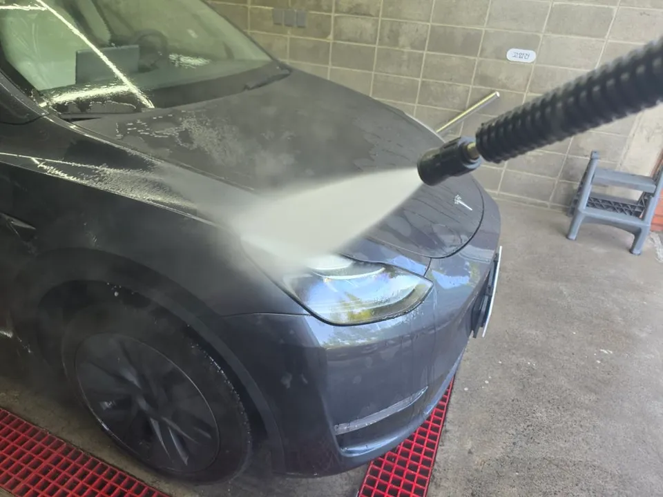 Tesla Model YのPPF施工事例|費用目安・仕上がり 施工写真 3-2