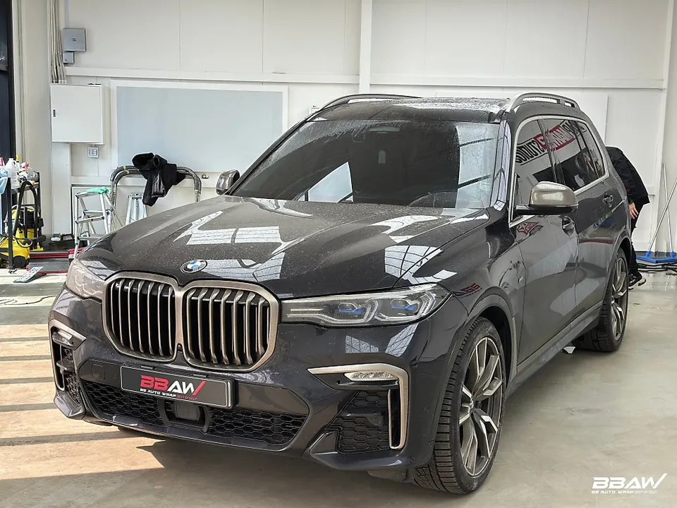 BMW X7 G07のカラーPPF施工事例｜費用目安・仕上がり 施工写真 2-1
