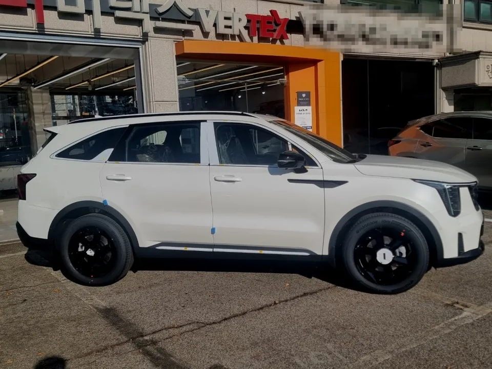 Kia Sorentoのカーフィルム施工事例|費用目安と仕上がり 施工写真 2-1