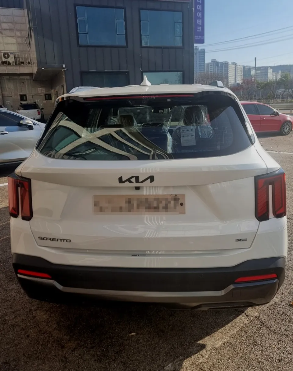 Kia Sorentoのカーフィルム施工事例|費用目安と仕上がり 施工写真 2-2