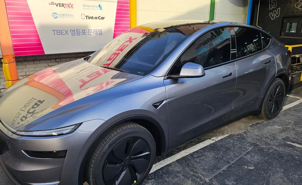 Tesla Model Y window tinting - Tesla Model Y Window Tinting Review — Quick Service photo 4