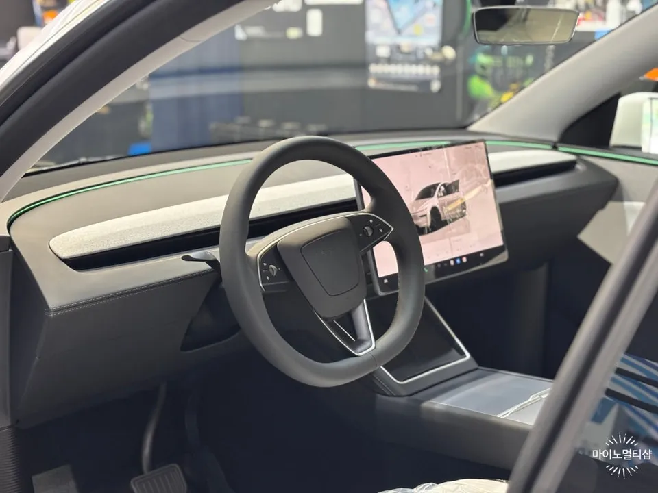 Tesla Model Y カーフィルム施工事例｜費用目安・仕上がり 施工写真 2