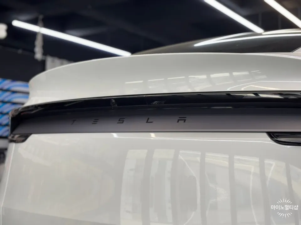 Tesla Model Y カーフィルム施工事例｜費用目安・仕上がり 施工写真 3