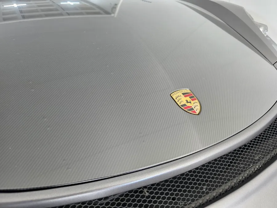 Porsche 718 Boxsterのカーラッピング事例｜サテンダークグレー 施工写真 1-2