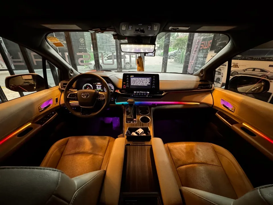 Toyota Sienna ambient lighting - Toyota Sienna Ambient Lighting Review: Cost & Results photo 3
