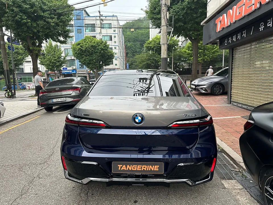 BMW 7 SeriesのPPF施工事例｜費用目安・仕上がり 施工写真 3-2