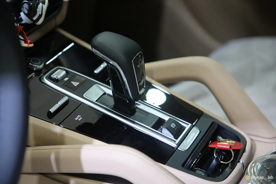 Porsche Cayenne Coupe ppf - Porsche Cayenne Coupe PPF Review: Flawless Interior Protection photo 4