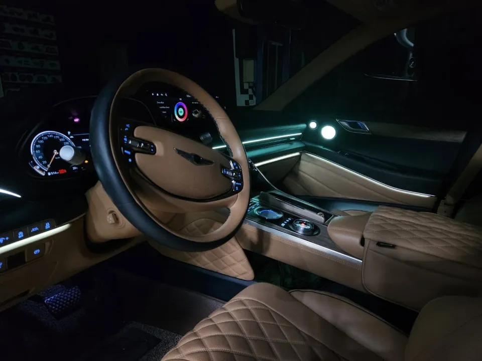 Genesis GV80 ambient lighting - Genesis GV80 Ambient Lighting Review: Enhanced Safety & Style photo 3