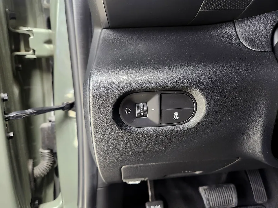 Hyundai Casper steering wheel - Hyundai Casper Heated Steering Wheel Upgrade Review photo 4